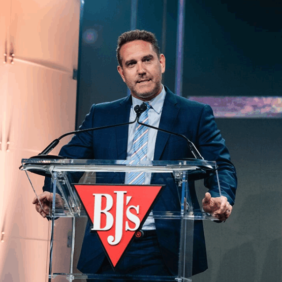 Kev-Presenting-BJs